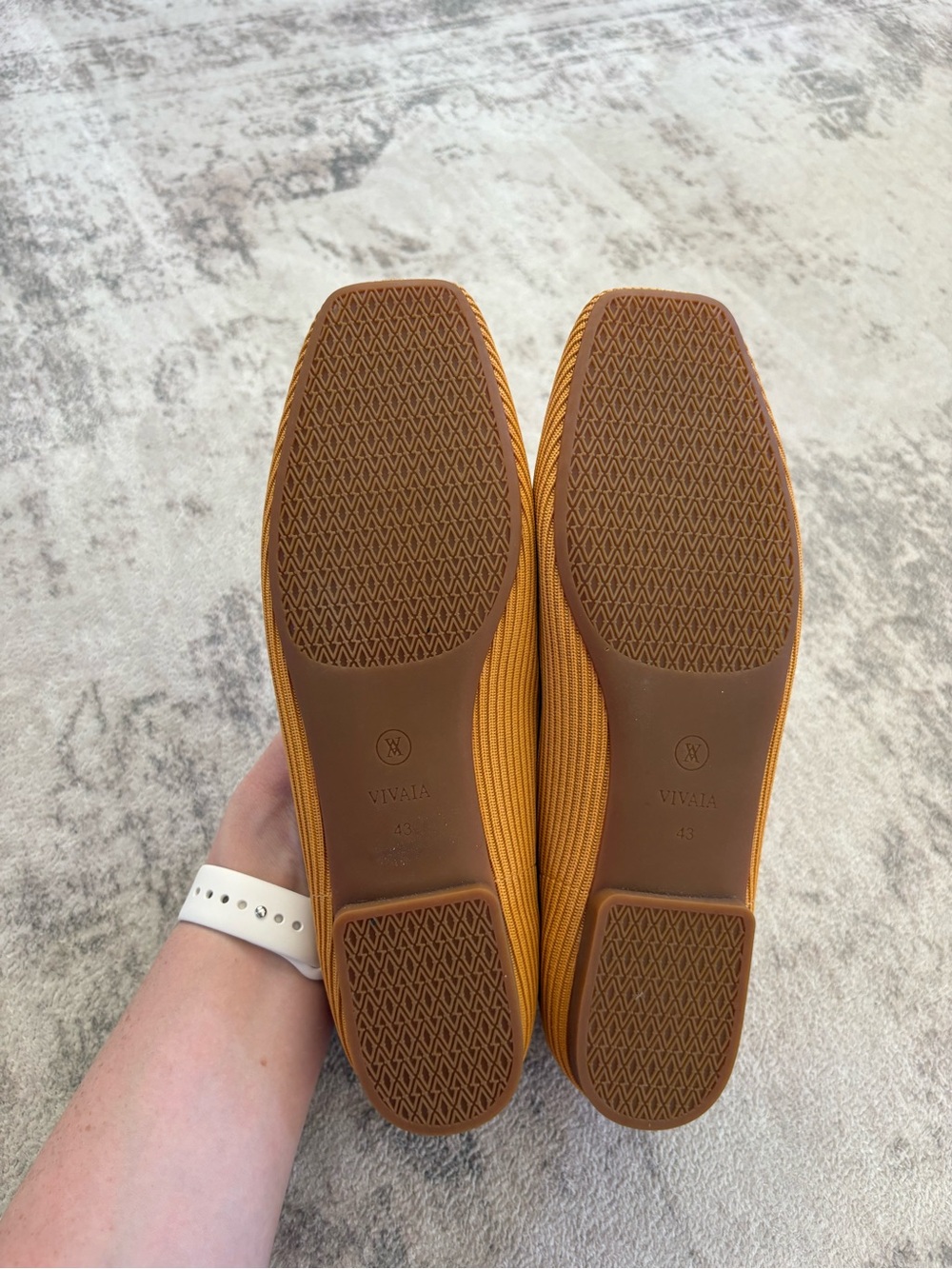 Vivaia Square-Toe V-Cut Flats Margot 2.0 Ginger Yellow Women Size 11 EU (43) - Picture 7 of 7